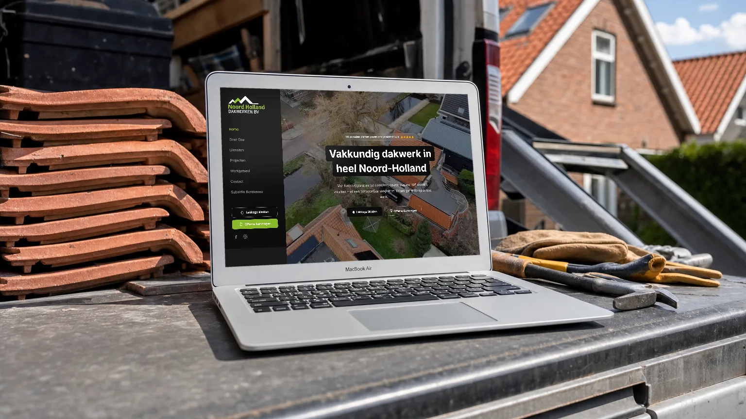 De website van NH Dakwerken op een laptop